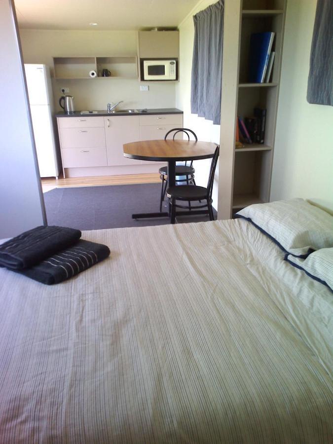 Koati Views Hotel Lake Ohia ภายนอก รูปภาพ